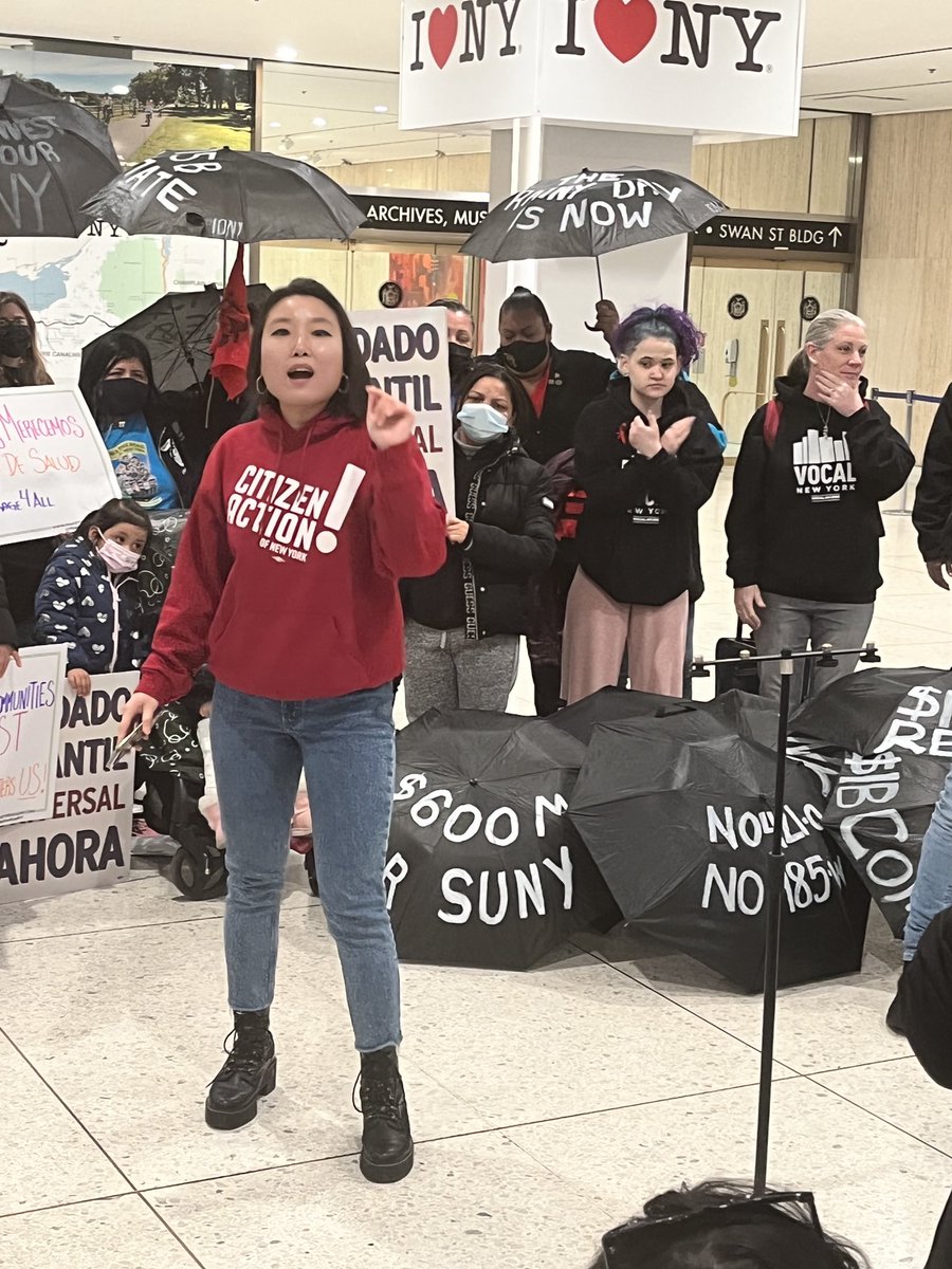 garrar26's tweet photo. “We thought Cuomo was over, but we just have another feckless Gov who wants to hand money to real estate while we have people sleeping on streets, and put people in cages instead of investing in our communities.”  ⁦⁦@breadpipeline⁩ of ⁦@citizenactionny⁩ #IONY NOW! https://t.co/BkNYCPYQFl