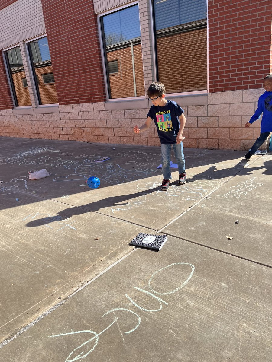 Outside reading stations are so fun!! We are sooo grateful for the sunshine ☀️ <a href="/MilamBengals/">Ben Milam Elementary</a> <a href="/WFISDschools/">Wichita Falls ISD</a>