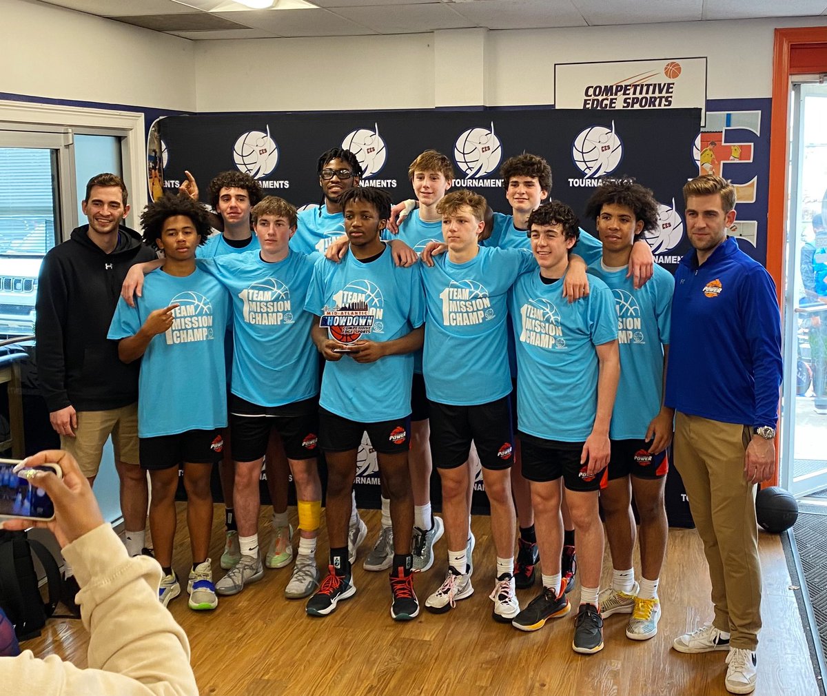 CoachRossDanzig's tweet photo. First weekend in the books for the 17U’s. Proud of how the boys were able to make adjustments throughout the weekend. Lots of talent learning how to coexist. Still work to be done but always fun to walk away as winners 🏆@ECPBasketball16 https://t.co/9bHryFHnbW