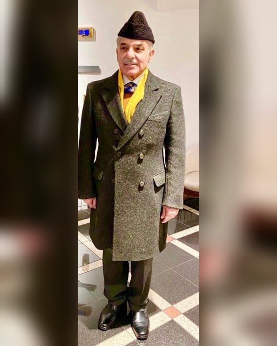 baloshi_manzoor's tweet image. عمران خان میں تم کو کھبی معاف نہیں کروں گا میری شیروانی کے پیسے آپ کو دینے ہونگے