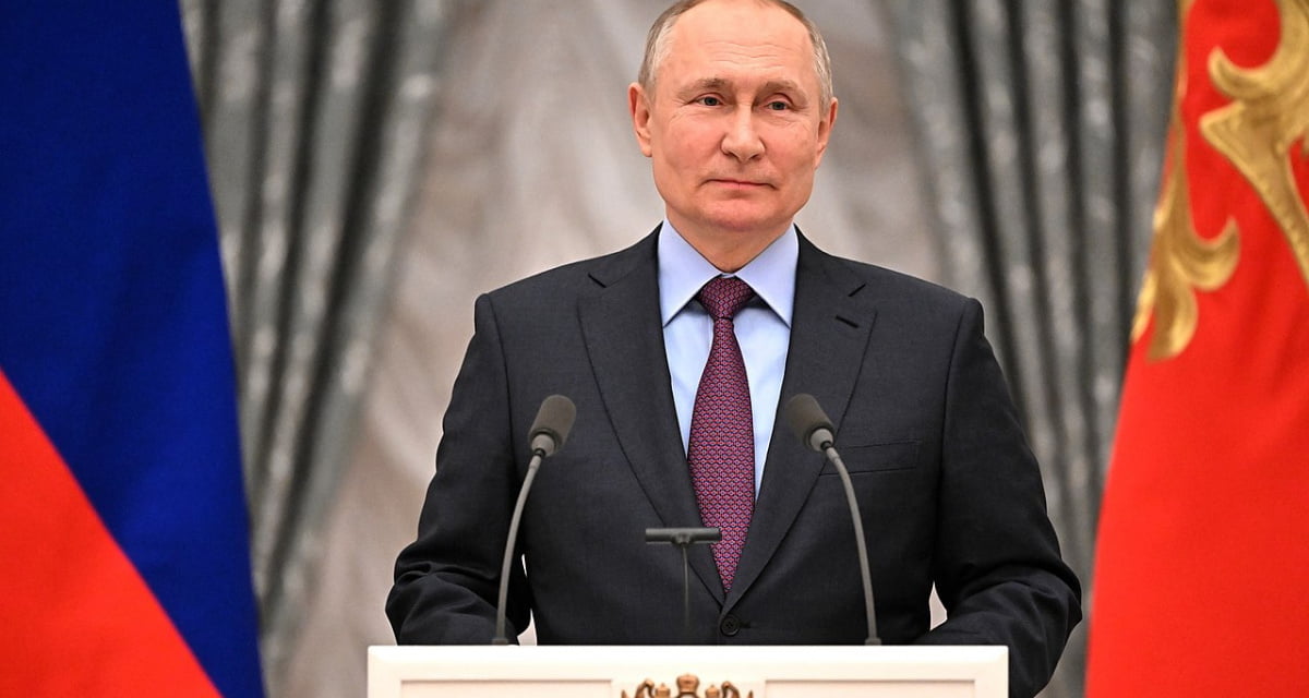 lercionotizie's tweet photo. #ultimora Putin si scusa per aver invaso l'Ucraina: “L’antifascismo ti fa fare cose folli”
https://t.co/c3ZdvLX4su https://t.co/FsEneCtqRn