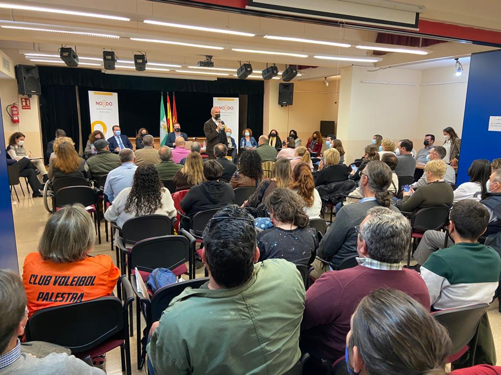 🟡Nueva reunión del gobierno municipal en los barrios. 
Analizamos proyectos, iniciativas y medidas que permitan mejorar el Distrito Norte en movilidad, actividad económica, servicio público, equipamientos o desarrollo urbanístico.
🔄Un trabajo compartido con entidades vecinales.