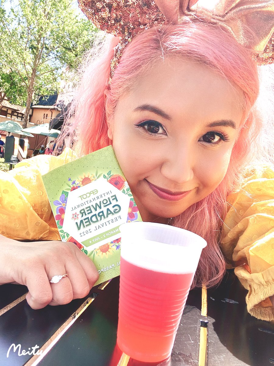 _teialuna's tweet photo. We just did an official couple-y photoshoot, rode the new Ratatouille ride, AND met Donald Duck. Now I can relax / Iโm gonna drink around the world. ๐๐ป#EpcotWorldShowcase https://t.co/XC1mTLecit
