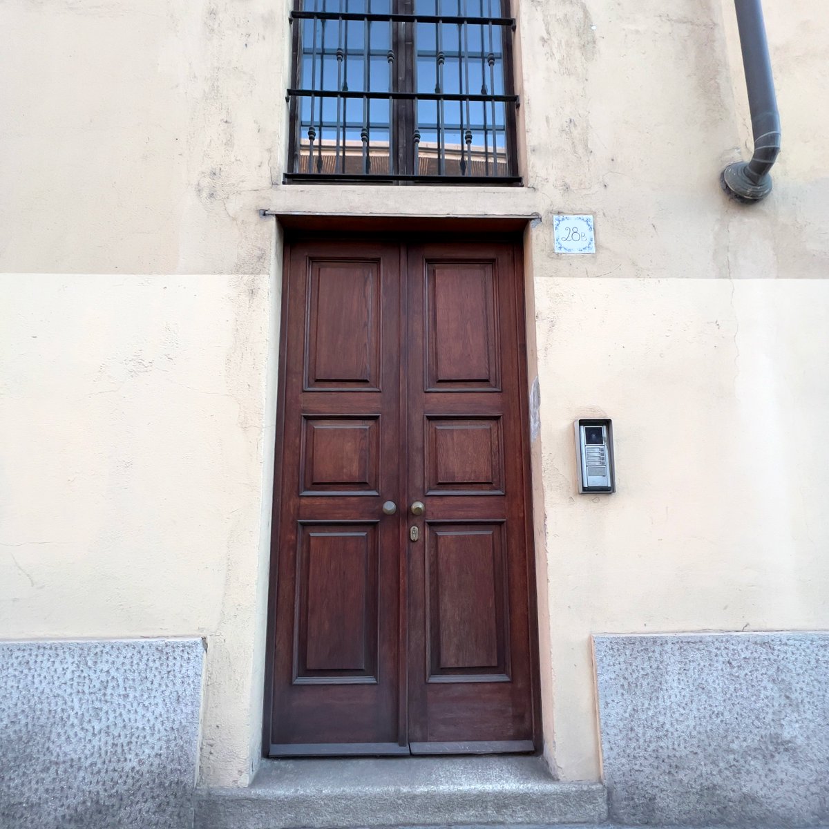 365Dem's tweet photo. 020 of 365 - Date of photo shooting: 28 marzo 2022; Address: Santa Barnaba Street, 28b Milano (MI) 20122 Italy
 
https://t.co/E6VBf5MvxU

#nft #digitalart #nftartist #cryptoart #cryptoartist #nftcollection #nftnews #nftartwork #nftphotography #milano #entryphones #nftproject https://t.co/yQG02Umt8y
