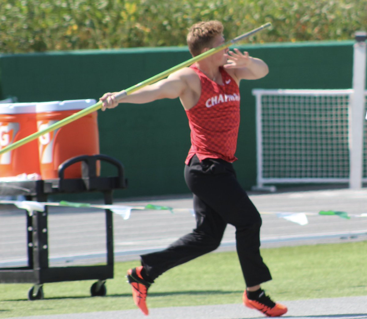 cole_mcfarlane's tweet photo. So glad I found Javelin. Don’t think I would survive without competing. @Chapman_Fb @ChapmanSports Concordia Irvine track meet https://t.co/sbbgZf9ASY