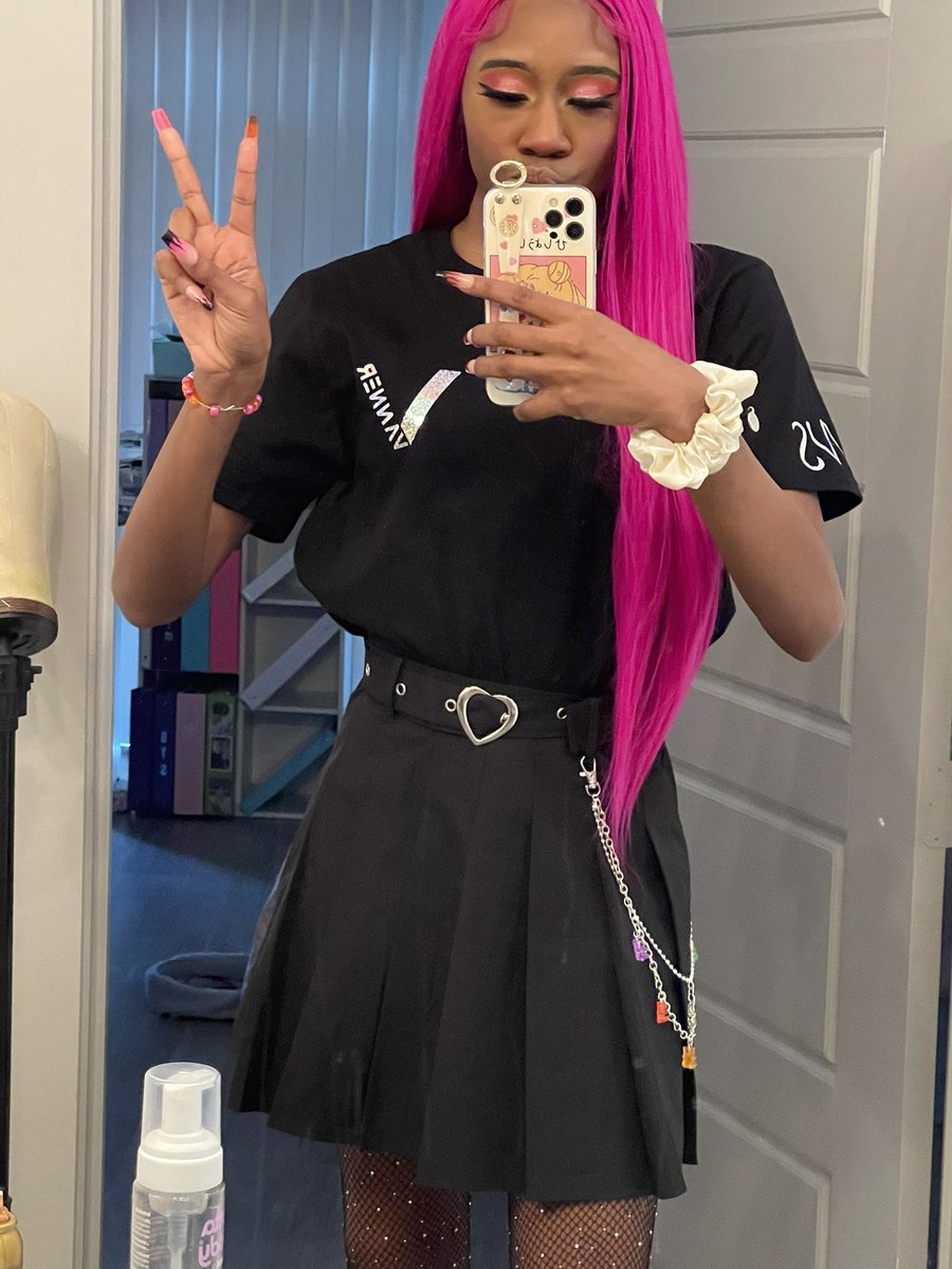 igotatinyCarat7's tweet photo. About to go see my boyfriend @VannerDallasVVS https://t.co/OJpvTkFv3g