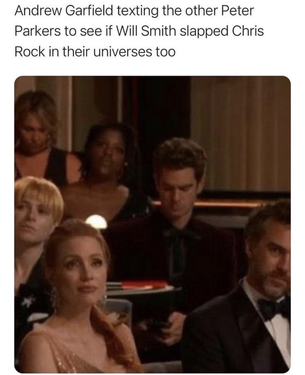 RawdiculousOne's tweet photo. I👏🏾HATE👏🏾THE👏🏾 INTERNET!! I’m fucking done with you guys today 😂🤣 #WillAndChris #WillSmith https://t.co/n6Hkb60RTR
