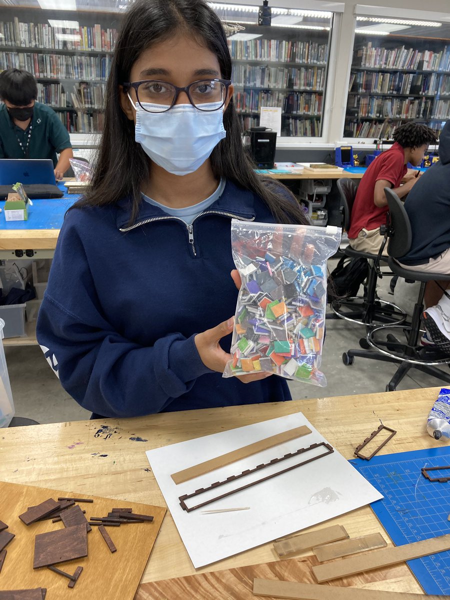 PineCrestSTEM's tweet image. Architectural design happening with Digital Art in the #pcilab #pcvisualarts #pcupperschool. Combining custom 3d prints with laser cut designs, fabric and paint to create their own interior designs.