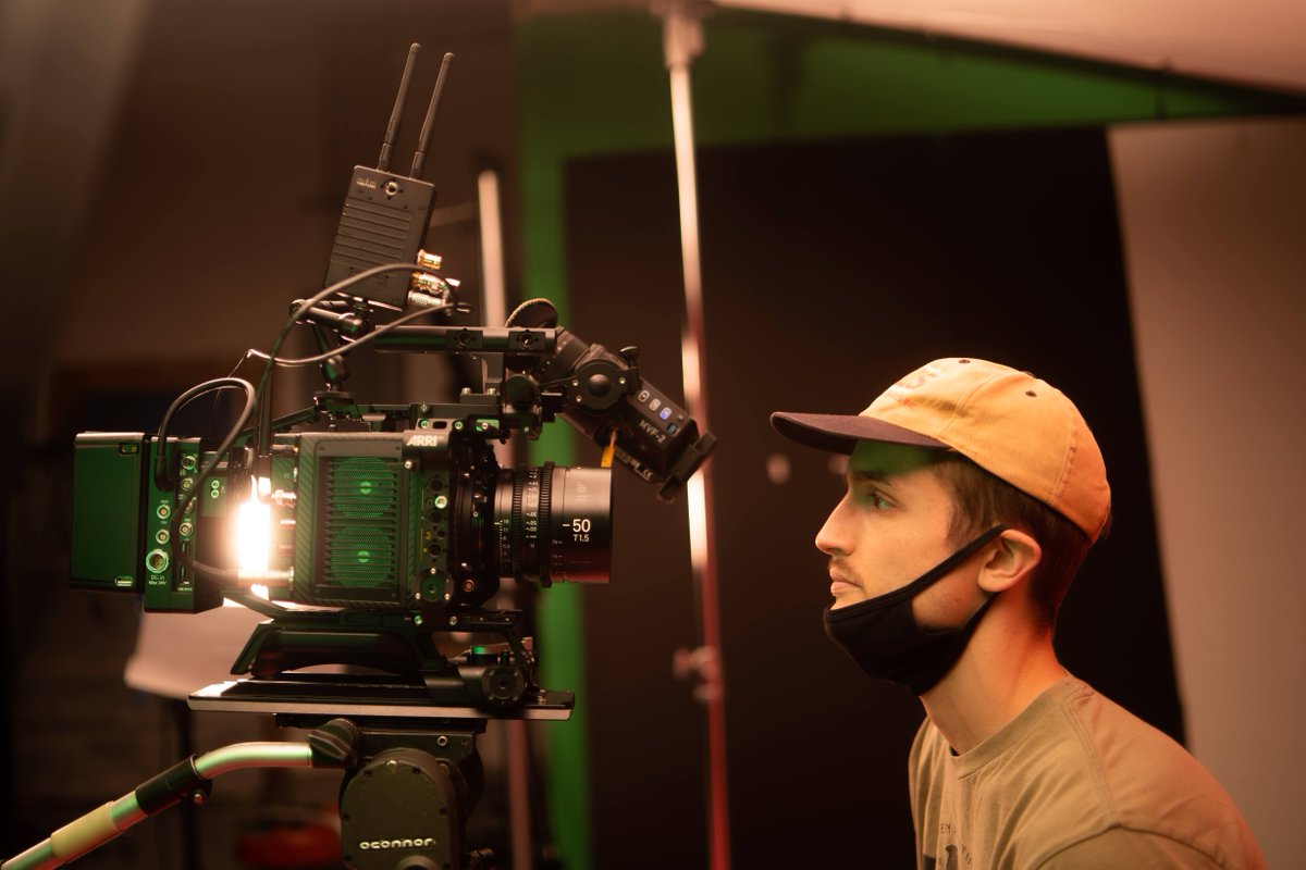 makefilmsco's tweet photo. We are focused today on preparing for a full week of shoots! 💪  🎥#makesomethingmeaningful 

#filmmaking #alexaminilf #sigmaprime #commercialfilmmaking #independantfilmmaking #makefilms https://t.co/VqXX0zrVhr