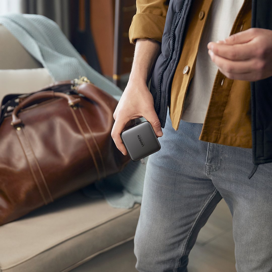 egypt_ugreen's tweet image. Carrying a lot of chargers when traveling can be a burden. 
UGREEN charger can bring you a relaxing and safe journey.
#Ugreen #travel #Ugreenaccessories #computeraccessories #UgreenConnectsYourDevices