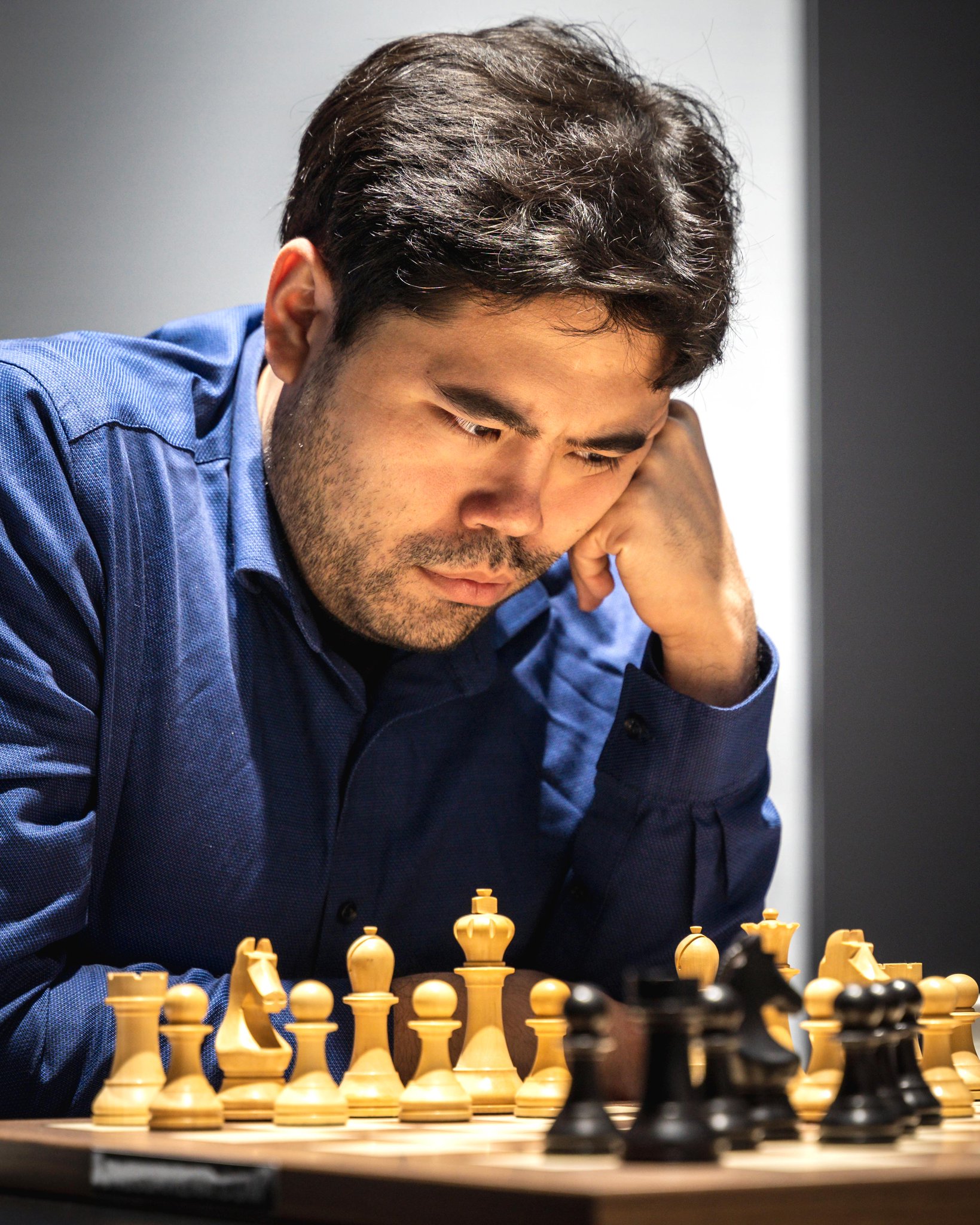 International Chess Federation on X: 🇺🇸 Hikaru Nakamura beats 🇷🇸  Alexey Sarana to score a winning hat-rick; this brings him to a score of  4/5, joining Esipenko in the lead! Hikaru played