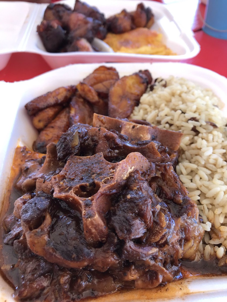 eatsmorefunwk's tweet photo. Great food, great views (esp watching the planes land by the ocean) in the #Caribbean Here’s #roti w/ curried shrimp, the best #oxtail stew I’ve ever had &amp; scrumptious grilled #pigtails #vacation #travel #wanderlust #stmaarten #sxm #cheflife #chefslife #eatamorefunwithkristine https://t.co/U6VrawhKjE