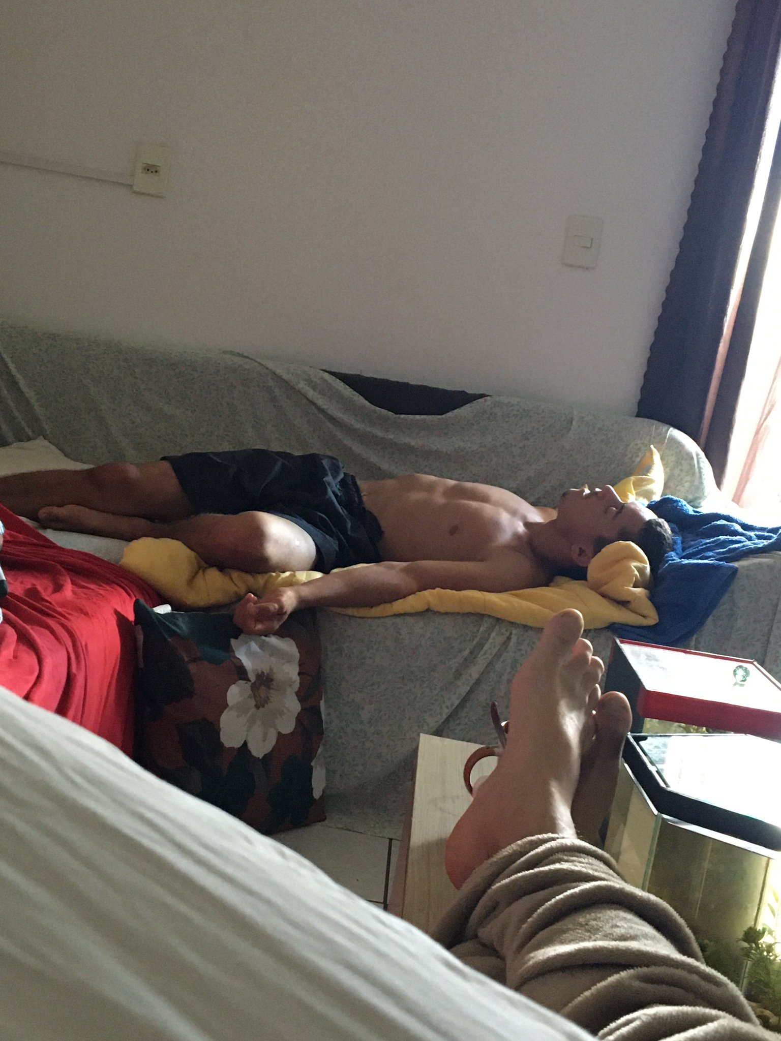 TW Pornstars - Caio Alvarenga 🇧🇷(onlyfans $3). Twitter. Acabei de mamar  esse mlk hétero mas ele não deixou gravar. 5:11 PM - 28 Mar 2022