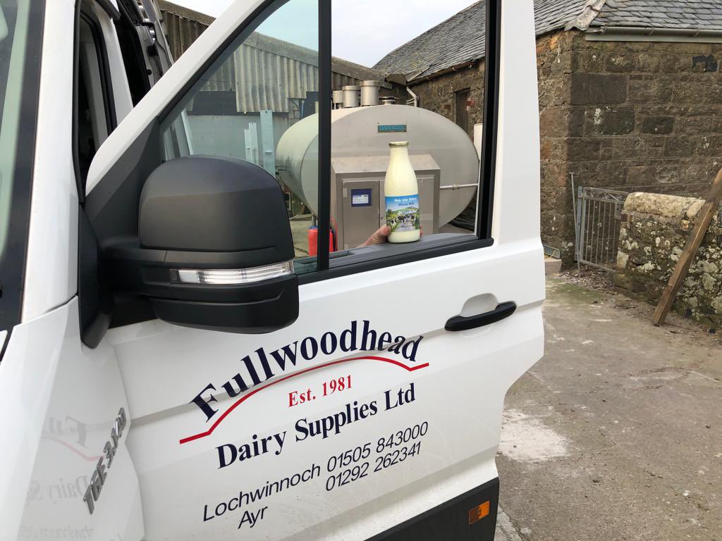😎Our engineers had great weather last week in Argyll fitting Bulk Milk Tanks ❄️. They even managed a wee top up of milk from the Wee Isle Dairy 🥛. They will be hoping for more of the same this week. 
#fabdec #bulkmilktank #dairyfarming #familyfarming #familybusiness
