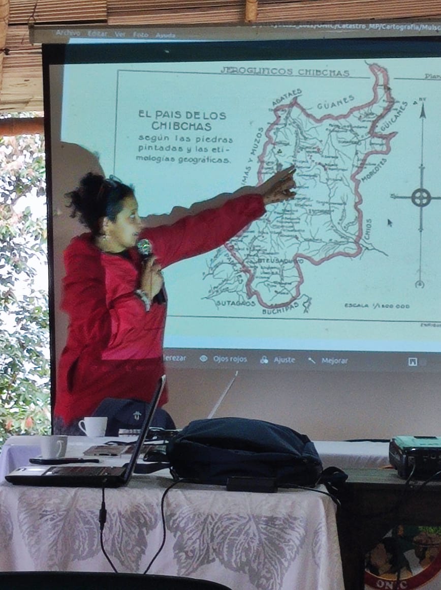 ArmandoWayuu's tweet photo. Naciones originarias nómadas, seminomadas y sedenararias resaltan espacialidad de las diosas de la Mar y la tierra en ejercicio del catastro Multipropósito

@Bogota detened expansión urbana en territorio ancestral Myska, proteged biodiversidad

Dignidad para goce de la libertad! https://t.co/gRP41vTqE3
