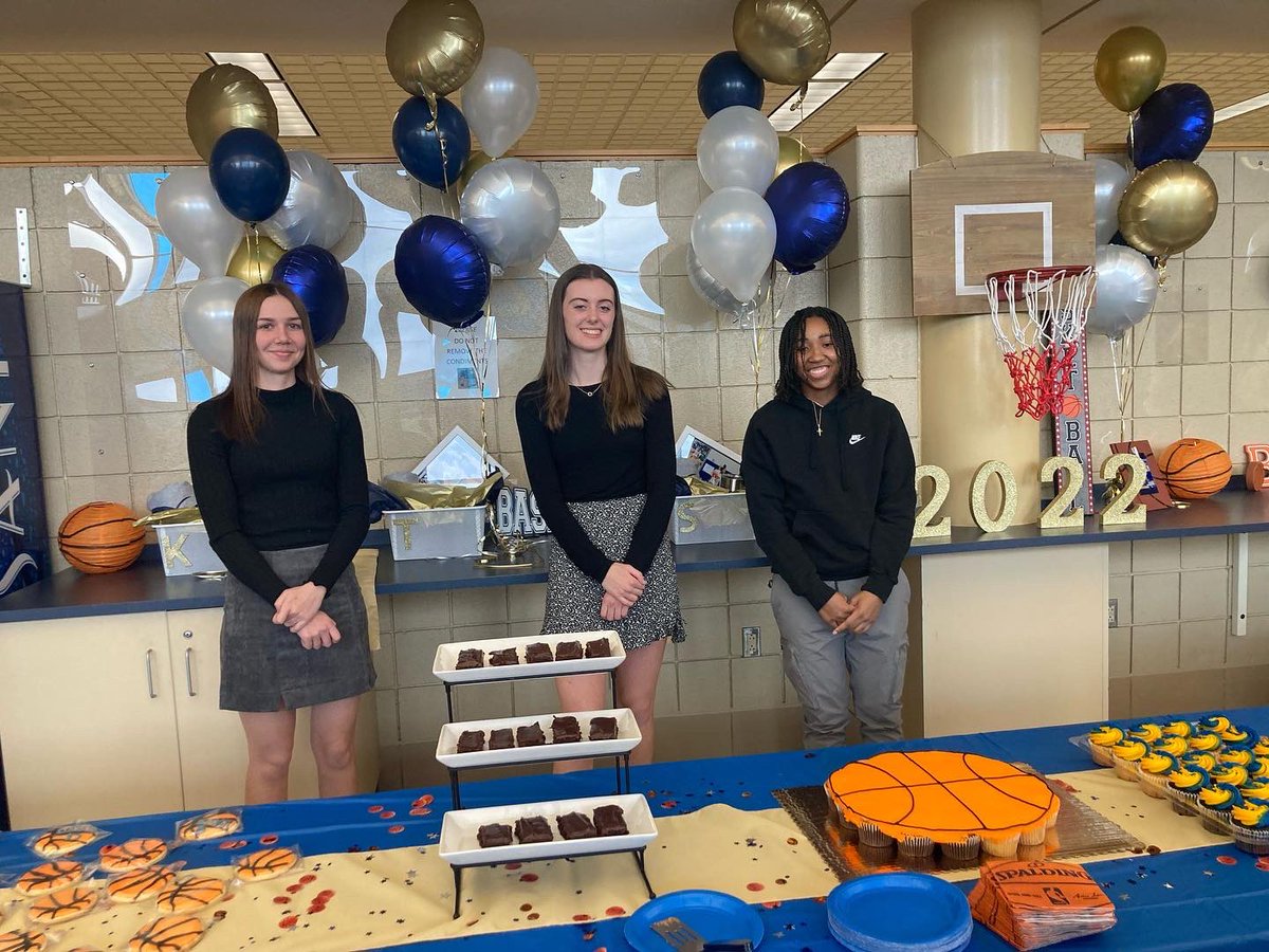 21-22” Bishop McDevitt Crusaders!! Celebrating this Phenomenal Season!! The Future is Bright🌟 <a href="/LadyCruBBall/">Bishop McDevitt Girls Basketball</a> #McD🏀💙💛