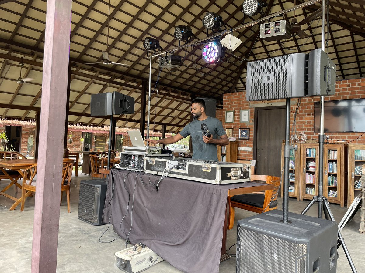 djinnagercoil's tweet photo. https://t.co/NzruuLBQNj
#maduraidj #nagercoildj
#nagercoilwedding #tirunelveli
#nagercoil #dj
#thoothukudidj #tuticorin https://t.co/3DuiaGOFlx