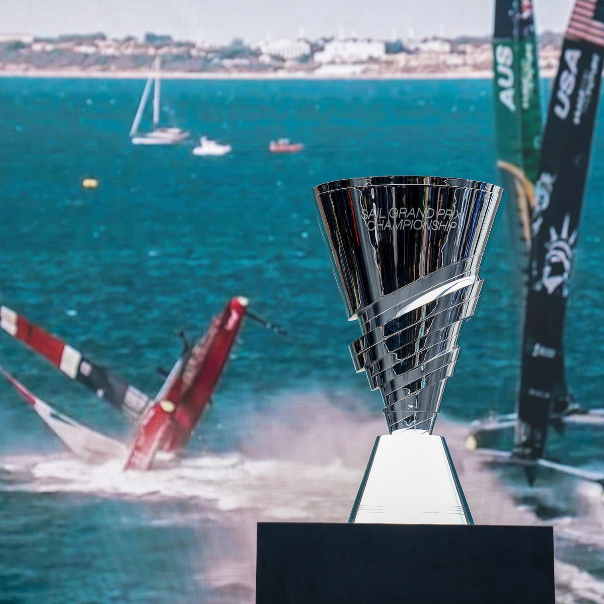 NauticalChannel's tweet photo. After 11 months, 7 and a half events and over 45 races, we've reached the finals of the second season of the @SailGP!
🇦🇺 The Aussies took the crown for the second year in a row 🏆 in #SanFrancisco 🌉
#F50 #onedesign #foiling #catamaran #foilingcatamaran #Sailgprace https://t.co/UsNzzE0IiQ