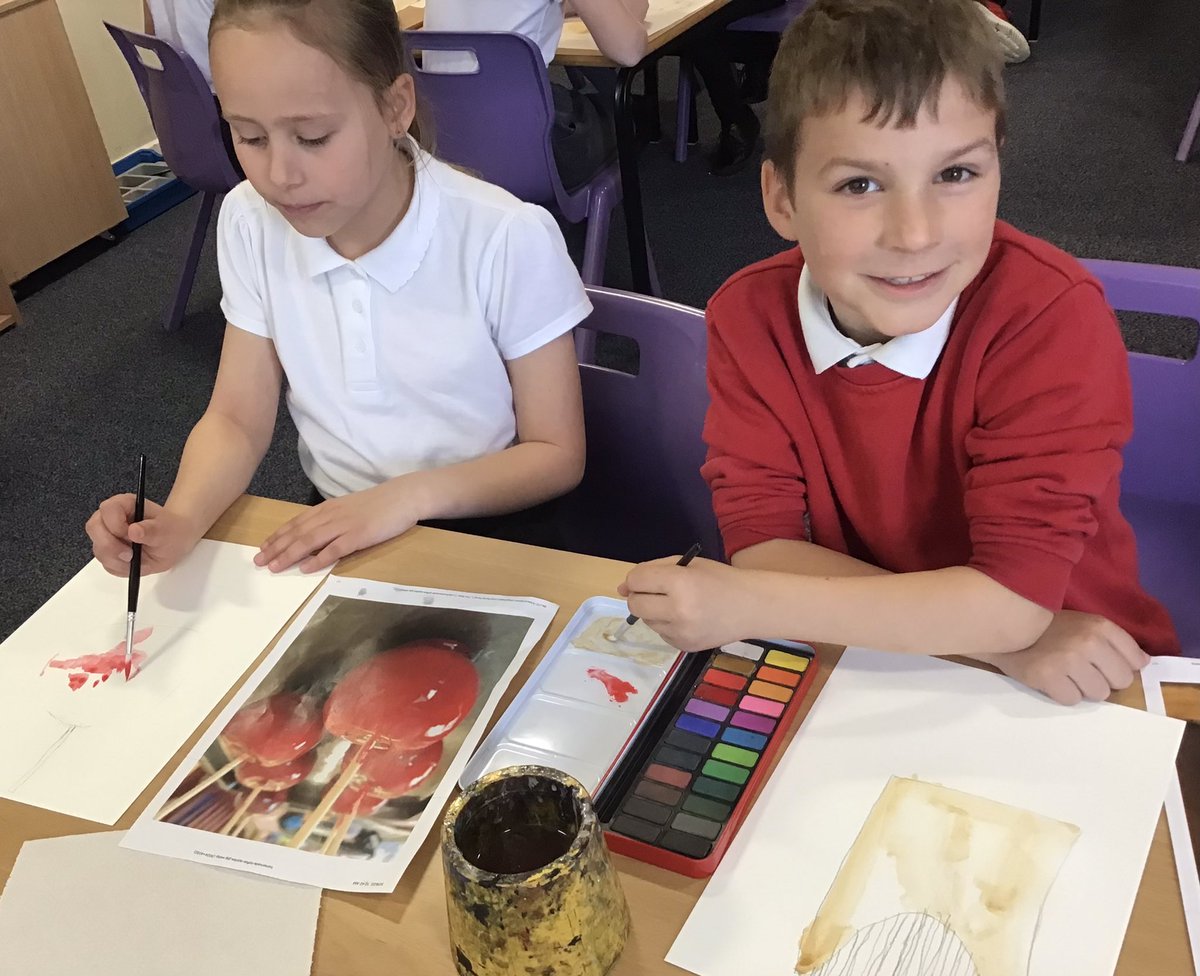 bishoptonprim's tweet photo. Stage 2 🖼 this afternoon, adding watercolours #bishoptonmural #bishoptonyear3 #bishoptonart https://t.co/AB9JjQWL4p