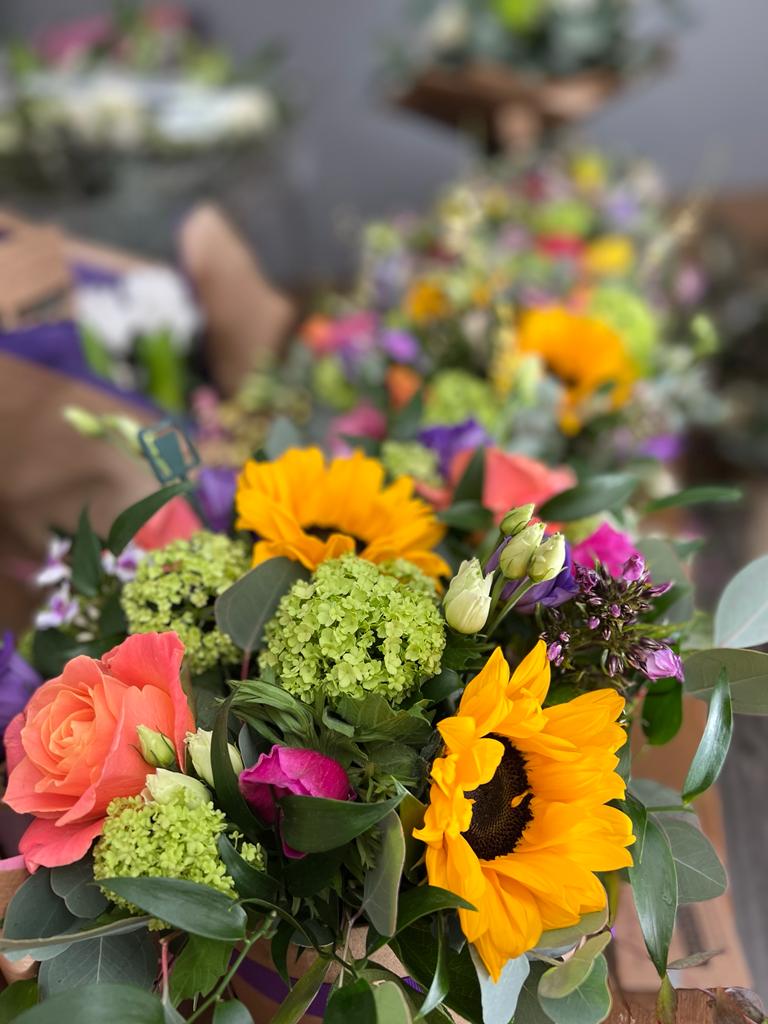 A HUGE thank you to everyone who ordered flowers from us this weekend 💐

We hope you enjoyed receiving your flowers as much as we loved making them! 🌸💖

#kendallsflorist #stalbansmums #stalbansbusinesses #mothersdaygift #stalbanscity #stalbansflorist #stalbansflowers
