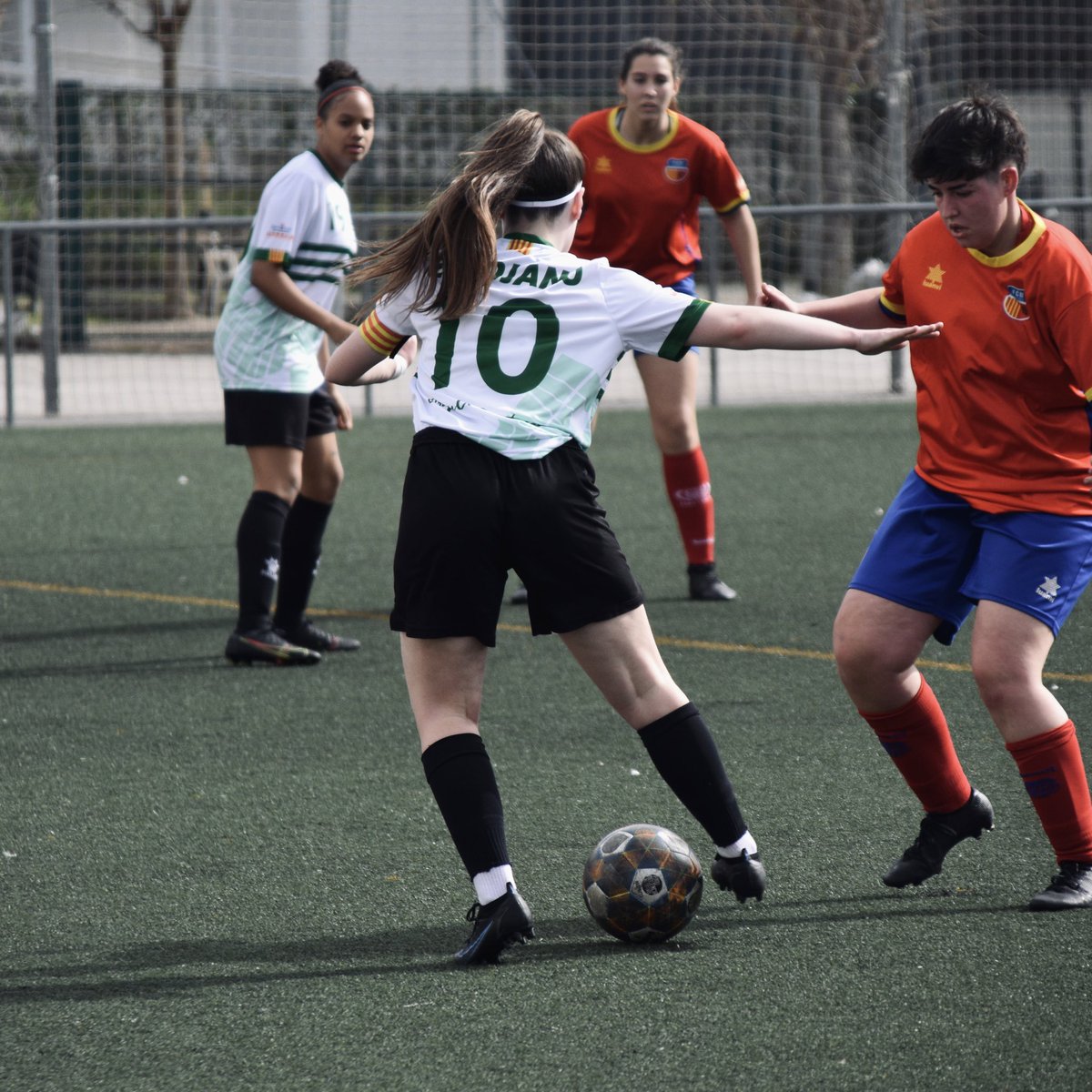 uesants's tweet photo. 👉 𝗥𝗲𝘀𝘂𝗹𝘁𝗮𝘁𝘀:

𝐏𝐫𝐢𝐦𝐞𝐫 𝐄𝐪𝐮𝐢𝐩 masculí 1-2 @uesantandreu 

𝐏𝐫𝐢𝐦𝐞𝐫 𝐄𝐪𝐮𝐢𝐩 femení 4-0 @martinenc 

𝐀𝐦𝐚𝐭𝐞𝐮𝐫 masculí 0-1 Nacional fe Barcelona

𝐉𝐮𝐯𝐞𝐧𝐢𝐥 𝐀 masculí 1-2 @FundacioGrama 

𝐉𝐮𝐯𝐞𝐧𝐢𝐥 𝐀 femení - @AtleticVila (ajornat) https://t.co/N648MxAnGI