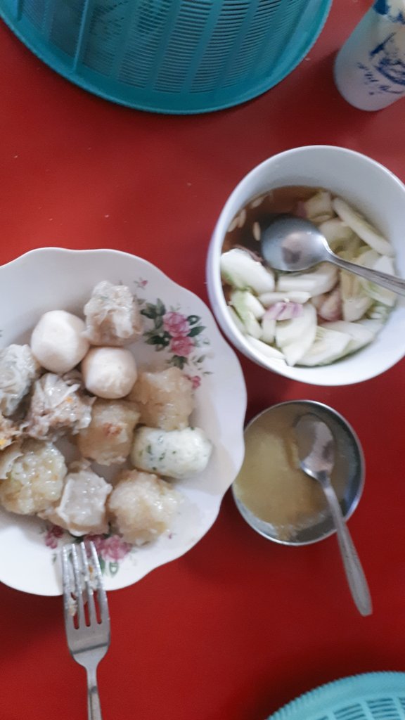 FatPhilippe's tweet photo. Today's lunch https://t.co/zr5YBuegVo