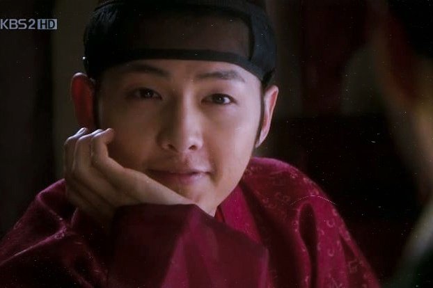 fromkdramaland's tweet photo. GU YONG HA/YEORIM
Sungkyunkwan Scandal
The mischievous upperclassman who's good at what he does and is also popular with the ladies. He was good with the others but I liked his scenes with Geol Oh the most 😁
#SongJoongKi
#GuYongHa #Yeorim
#SungkyunkwanScandal
#kdrama https://t.co/yTKFGmsDGw