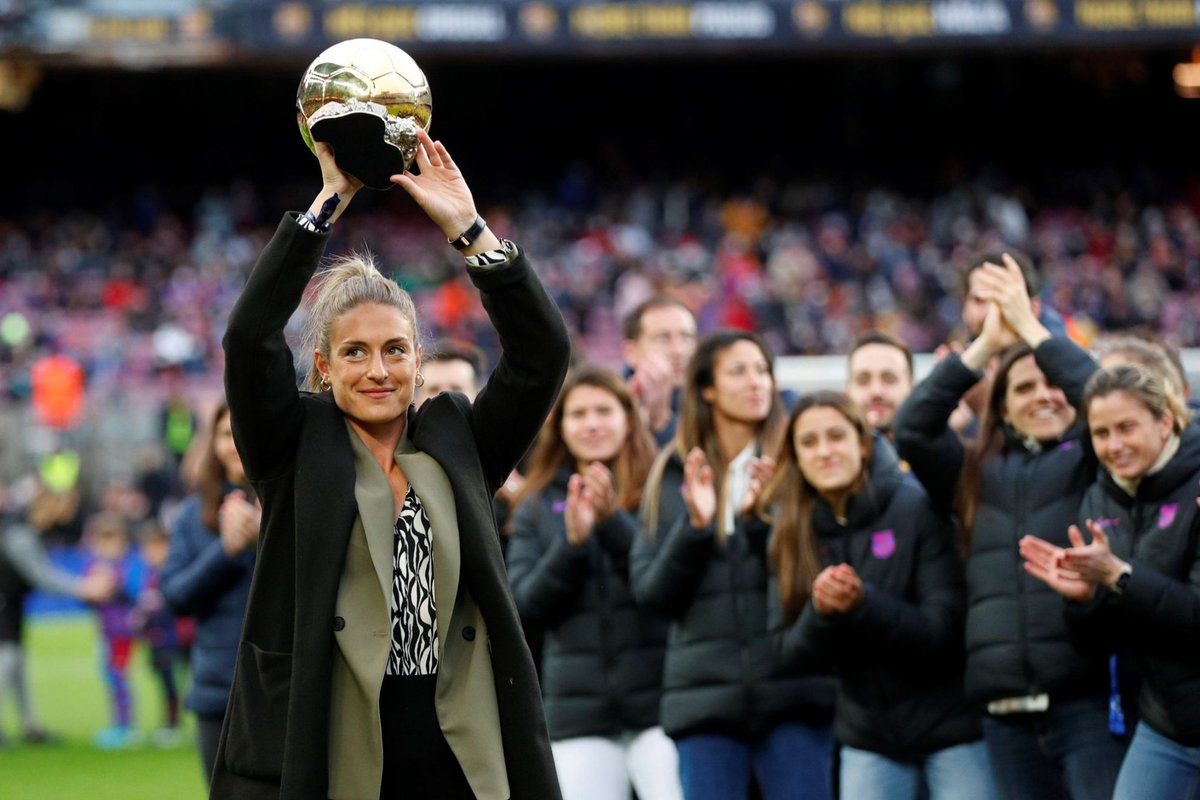 barcaisprime's tweet photo. Cómo mujer y aficionada al fútbol, no puedo desear con más ganas el partido del 30 de marzo. 

Pero sobretodo, cómo niña que fui, como niña que soñé en jugar al fútbol, será uno de los días más especiales de mi vida y os explico por qué: https://t.co/KStJCKmfyM