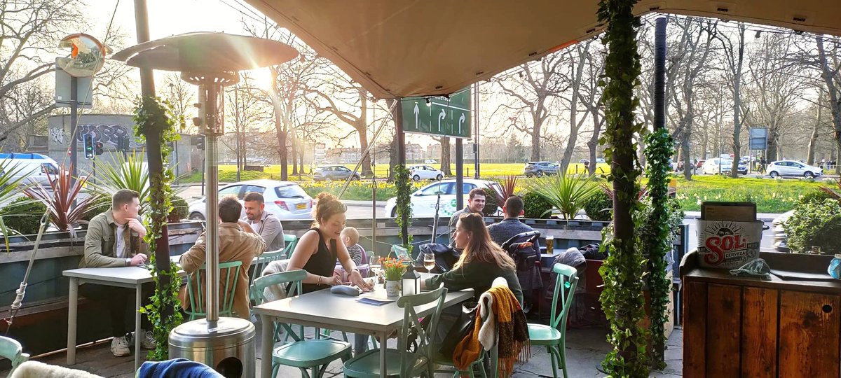 Bring back that sun! The same way it comes, it goes ⛅🌞
Either come and enjoy the terrace with your friends and have some drinks with us 🍻