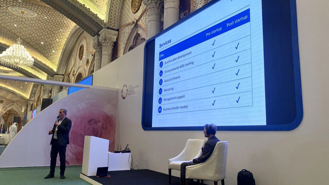 Proud of sharing <a href="/autoocupacio/">Autoocupació</a> inclusive entrepreneurship experience together with @oecd at #GEC2022 
#Socelquevullser #PutAMentorInYourLife <a href="/Reempresa/">Reempresa</a>