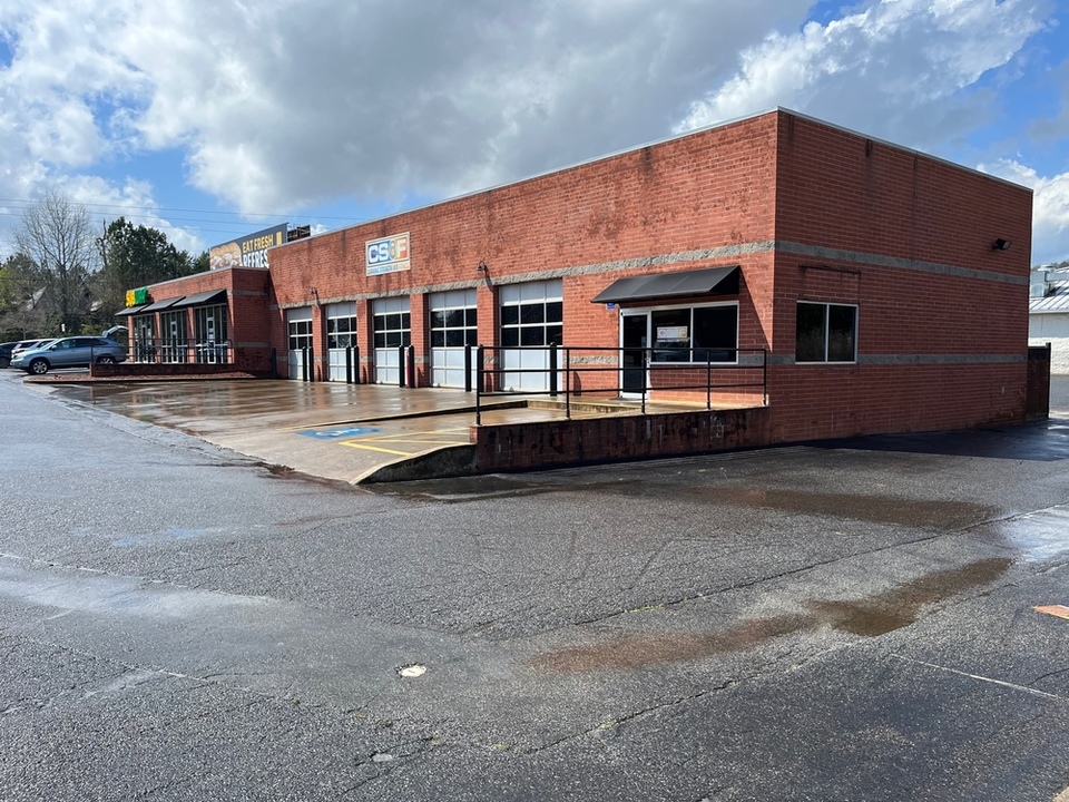 theBrokerList tweet media