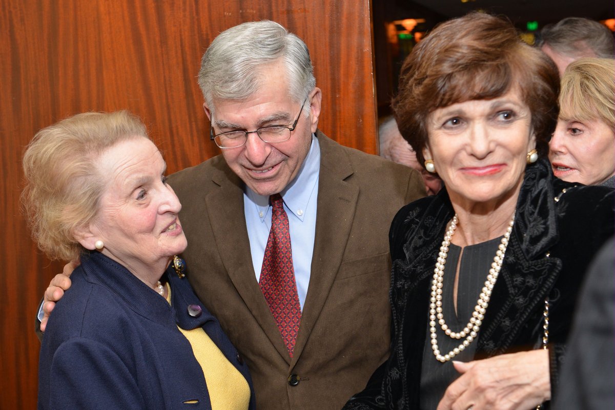 Statement by Governor Dukakis, Chair of BGF, on the passing of Dr. Madeleine Albright: "Madeleine was really special, and remember: she was a real pioneer in the foreign policy world...."
 bostonglobalforum.org/news-and-event…