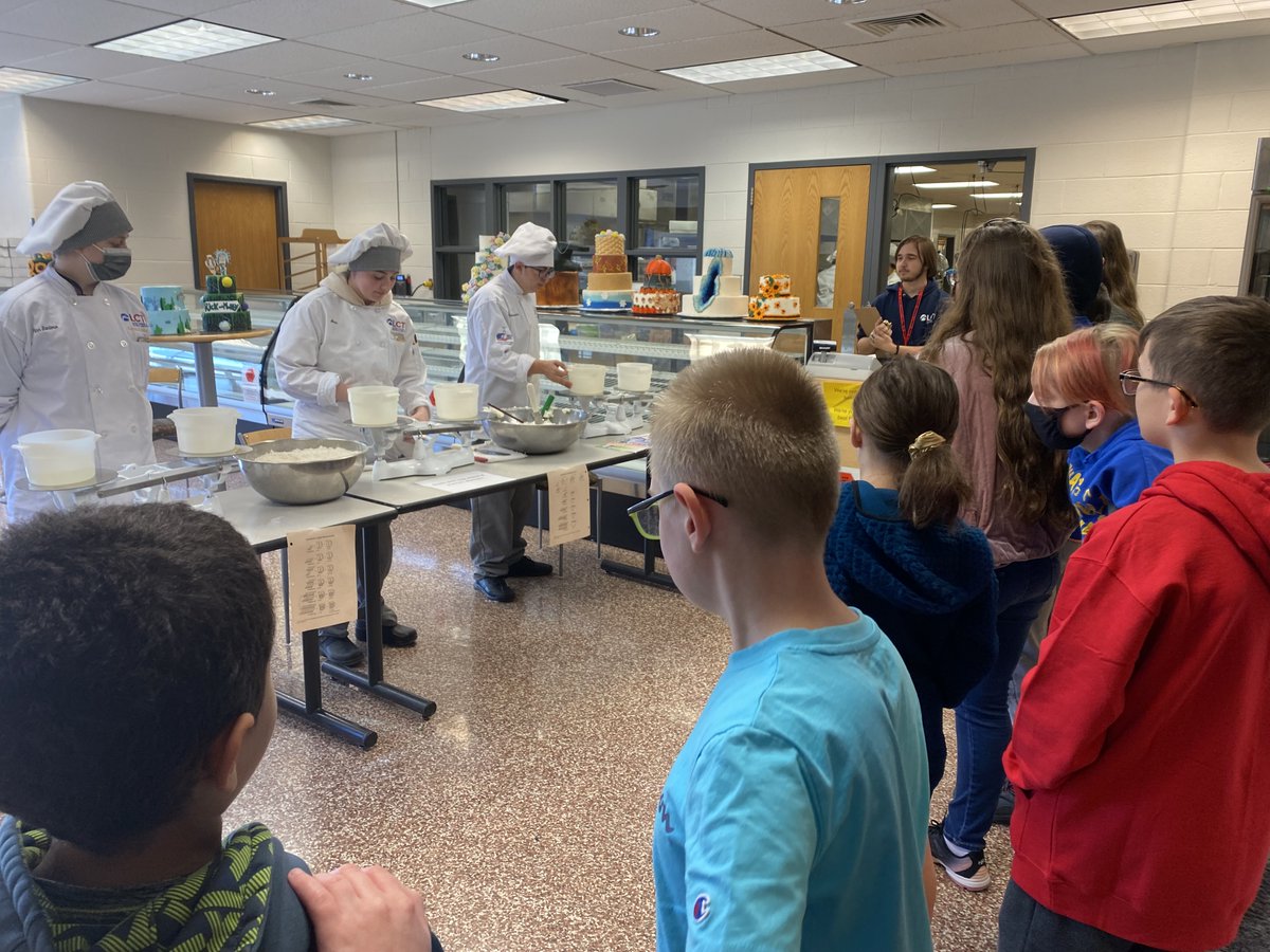 EPSDJefferson's tweet photo. Recently our 5th Graders visited LCTI (Lehigh Career & Technical Institute) and learned about the all the possibilities offered here.
Thank you Dr. Fuller and our 5th Grade Team for scheduling this cool trip!
#OneJefferson
#EastPennProud https://t.co/2v0ap2rbcB