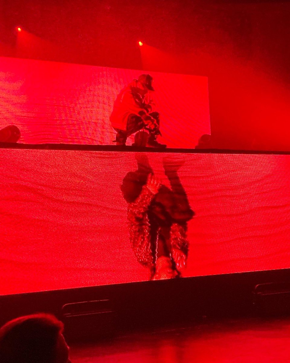 Ohionate97's tweet photo. Last night truly amazing at the Unashamed Tour #Unashamedtour https://t.co/Pyg9X4S0d5