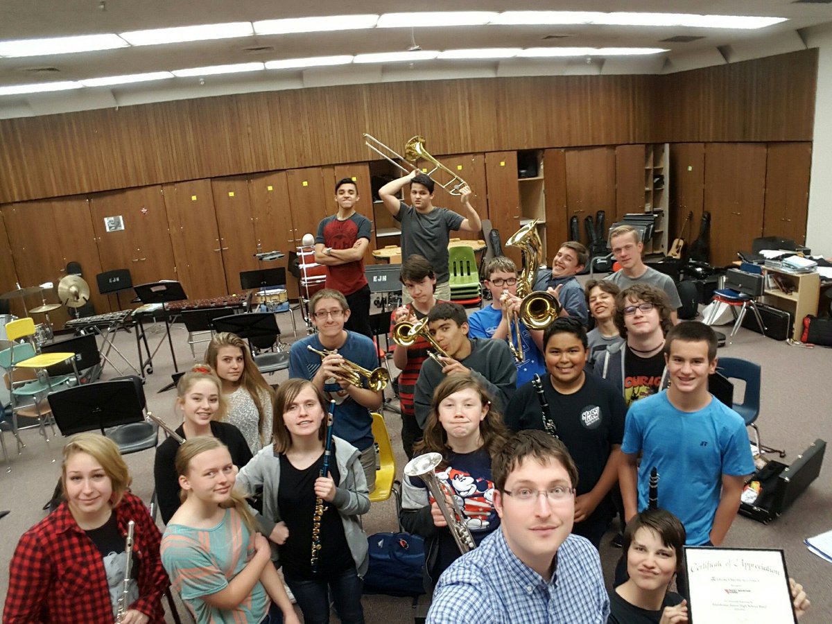 mbirdfoundation's tweet photo. 25 years ago today, The Mockingbird Foundation was officially recognized as a nonprofit by the state of New York. Since then, we've donated nearly $2,000,000 in grants for music education in all 50 states. We couldn't have done this without you. Thanks for your continued support! https://t.co/t6TdYzjxnt