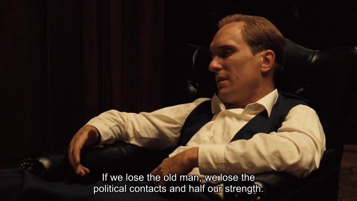 Том хейген крестный отец. Консильери крестный отец. Том хаген крестный отец. Том хейген крестный отец. Том хейген крестный отец.