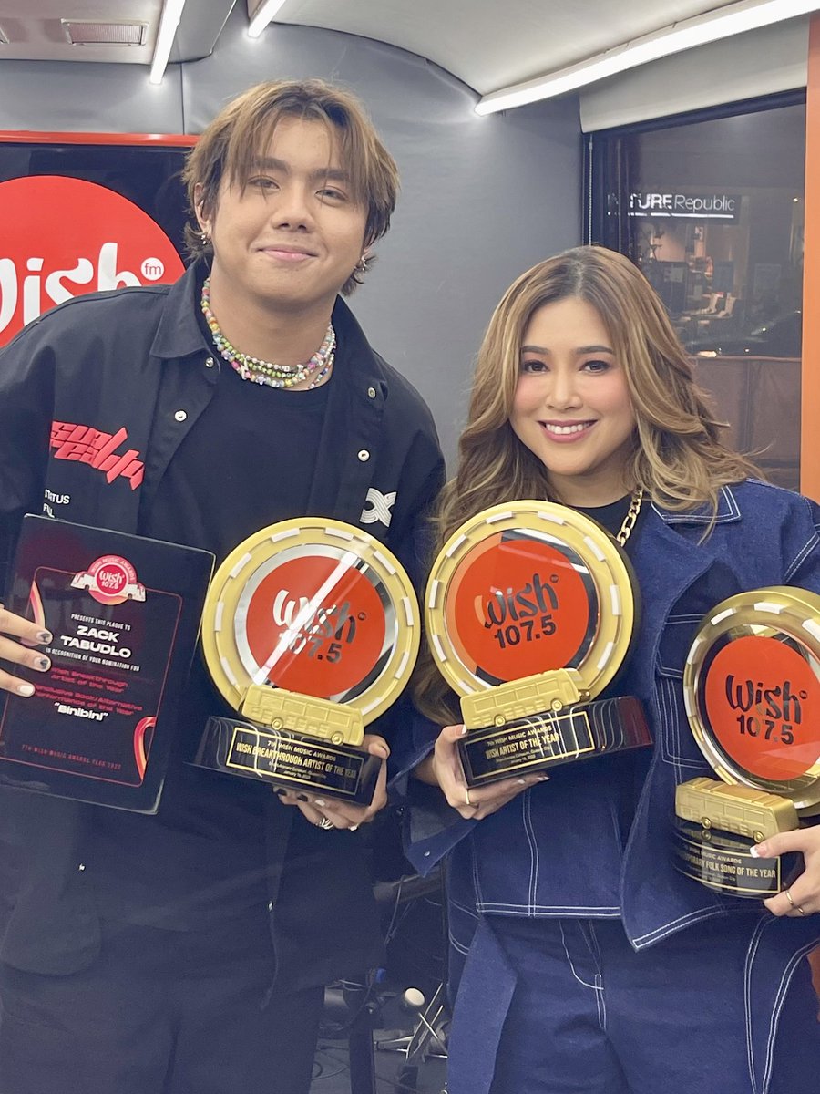 cornerstone_ofc's tweet photo. LOOK: Kasabay ng kanilang comeback performance sa Wish Bus, natanggap na rin ng Most Streamed Filipina Artist na si #Moira at ni Zack Tabudlo ang kaniya-kanyang award at nomination mula sa nakaraang 7th Wish Music Awards! 🏆🏆 https://t.co/GjVMiDnjEc