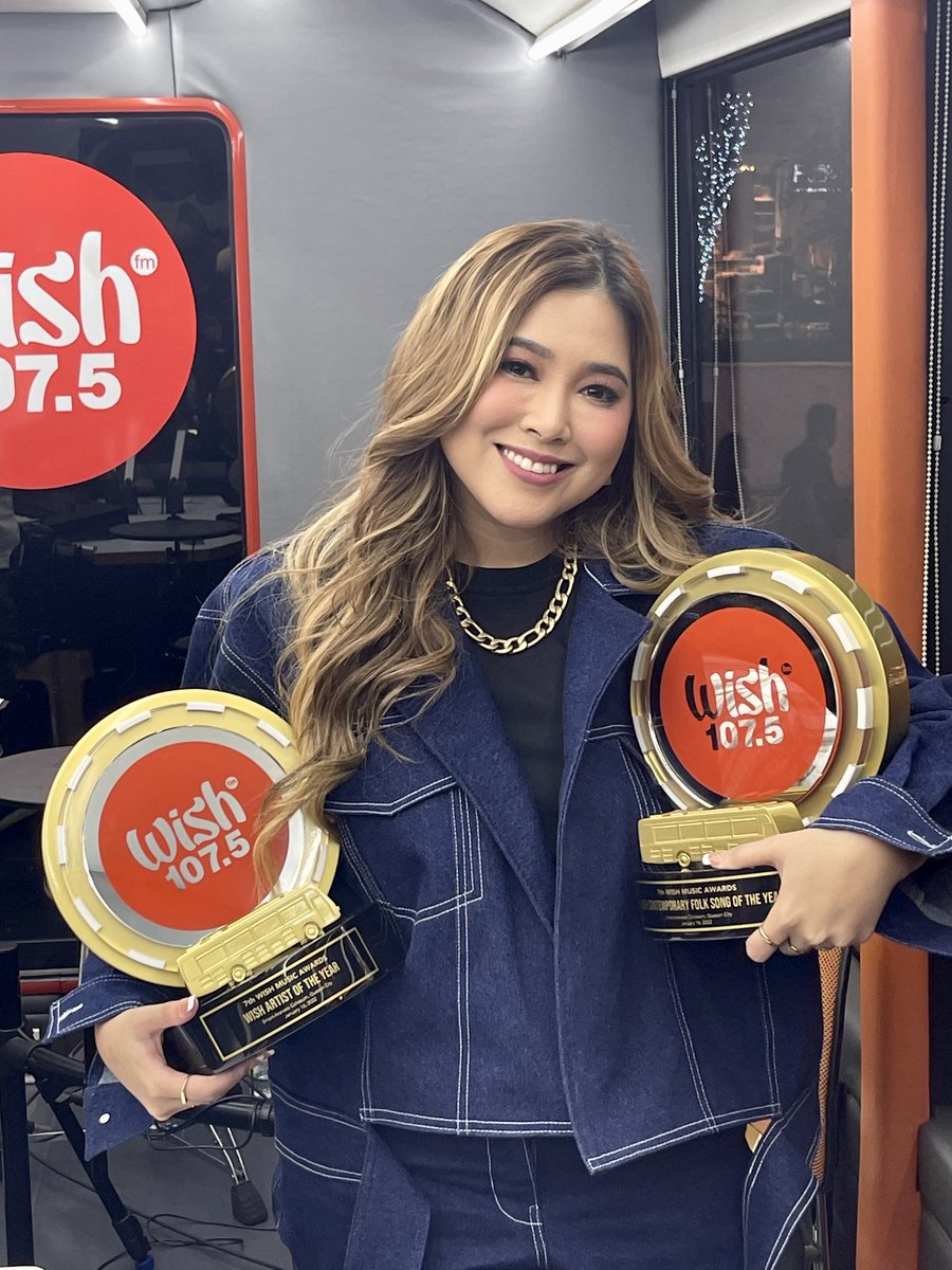 cornerstone_ofc's tweet photo. LOOK: Kasabay ng kanilang comeback performance sa Wish Bus, natanggap na rin ng Most Streamed Filipina Artist na si #Moira at ni Zack Tabudlo ang kaniya-kanyang award at nomination mula sa nakaraang 7th Wish Music Awards! 🏆🏆 https://t.co/GjVMiDnjEc