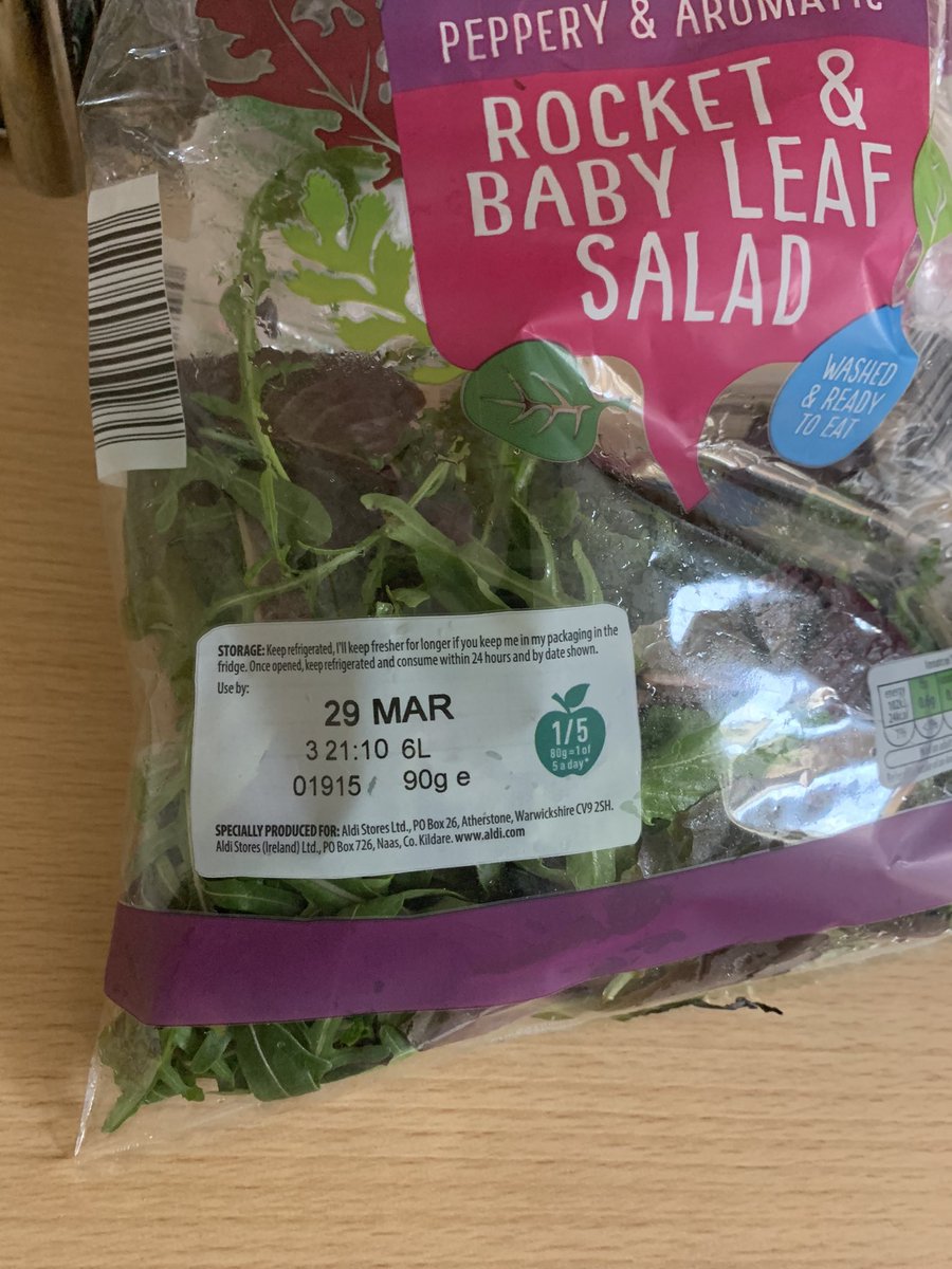 _MelissaSage's tweet photo. @AldiUK an unwanted extra in my salad bag today. What type of spider even is that… 🤮🤮 
#aldi #food #spider #aldifood #foodblogger 
@MailOnline @TheSun https://t.co/JvOGvJWHDt