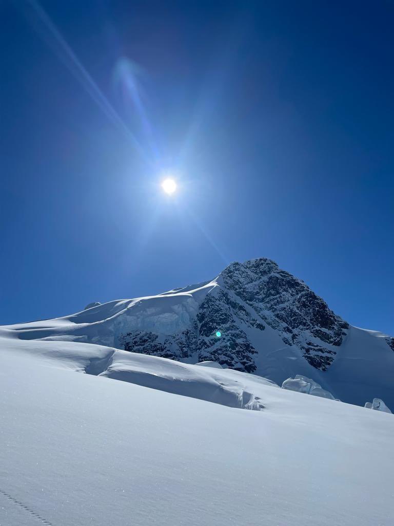 doyoupowderclub's tweet photo. No friends on @powdersnow_24 days! Seems like our Gurus enjoy their runs @LastFrontHeli a lot!
@BergmannEmil
🚁⛷ https://t.co/R7MEKA3ybf