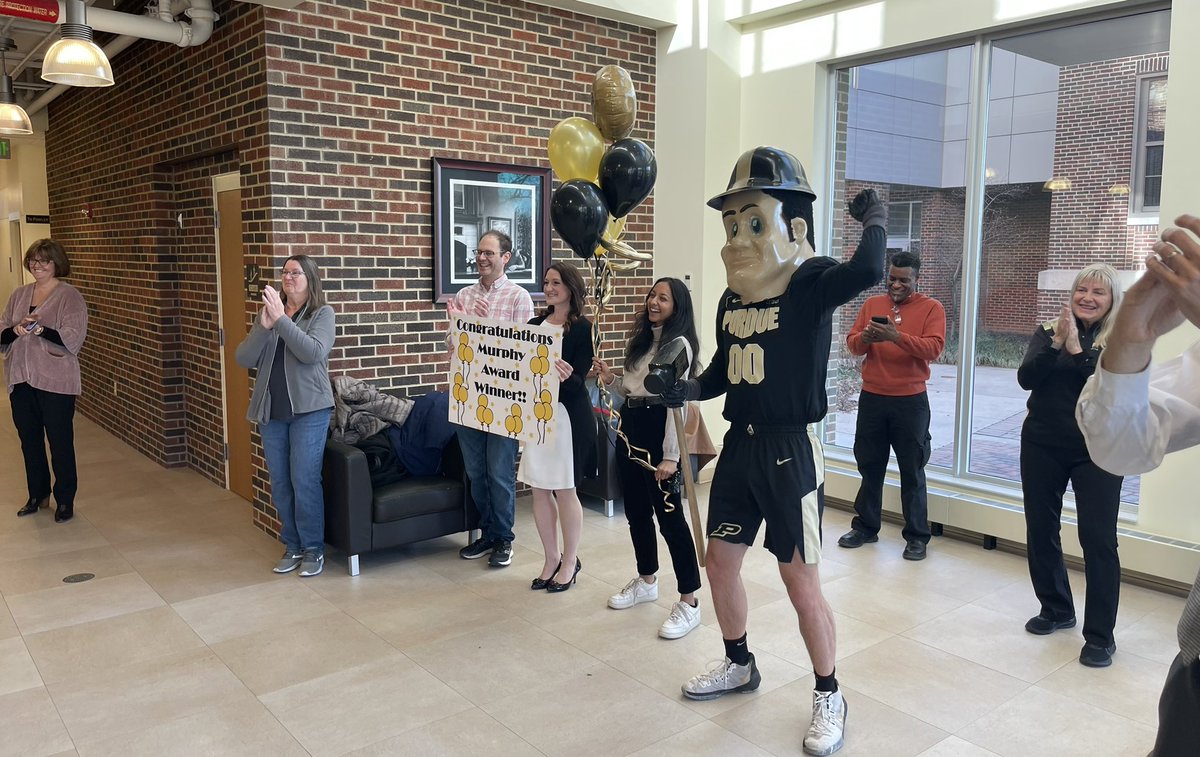 LifeAtPurdue's tweet photo. Congratulations to Jennifer Dobbs-Oates, @PurdueHHS clinical associate professor, who was surprised with a Murphy Award this morning. 

The Murphy Award is #PurdueUniversity’s highest undergraduate teaching honor. 🏆 https://t.co/KOlMm8cEqa