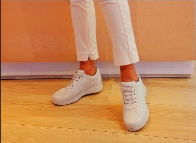 C/Villarroel,231
calzadosaludable.com 
#deportivo #zapato #sandalia #Villarroel231 #calzadosaludable