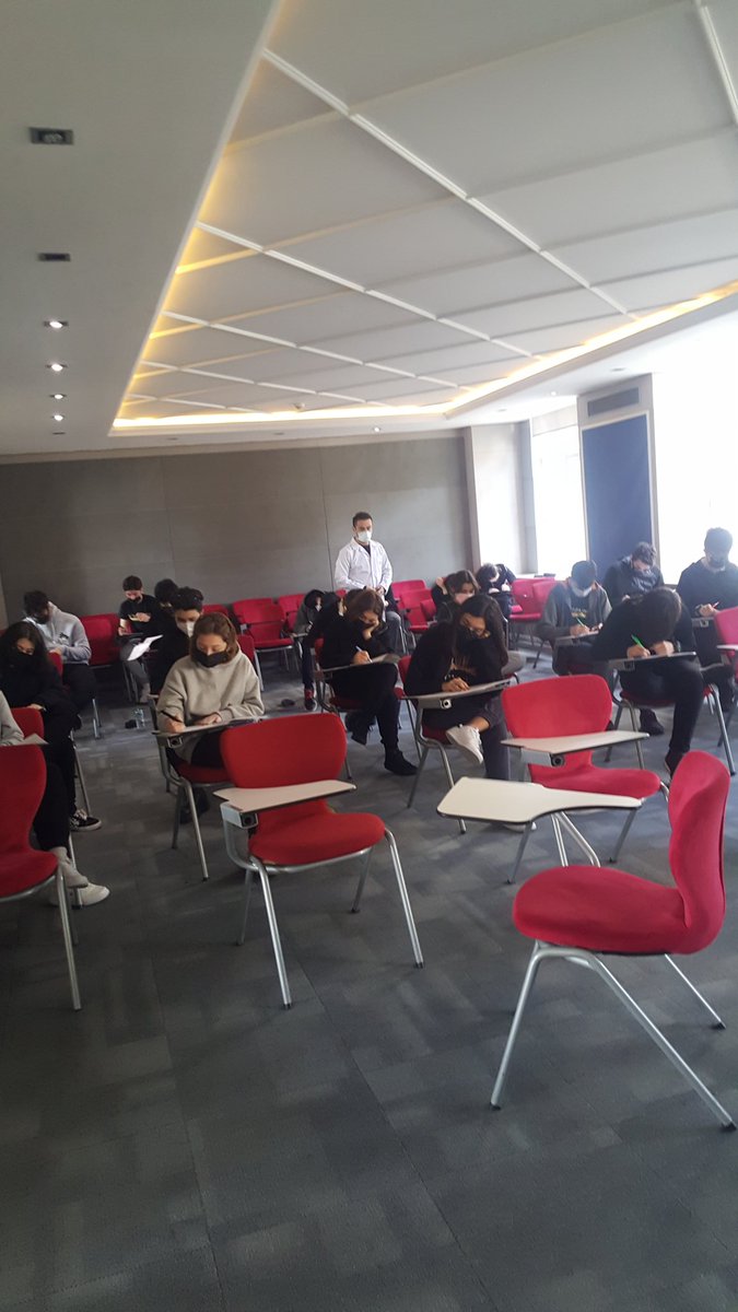 KDKMatematik's tweet photo. Hafta sonu kanguru matematik sınavımızı uyguladık. @arzuuz11 @Azrafraarzu1 @ekremkoseoglu53 @MehmetKemalkoc1 @MuratogluFulya @basak_celikkk @KDKMatematik @KurtkoyDoga_K https://t.co/spnS6yFnUx