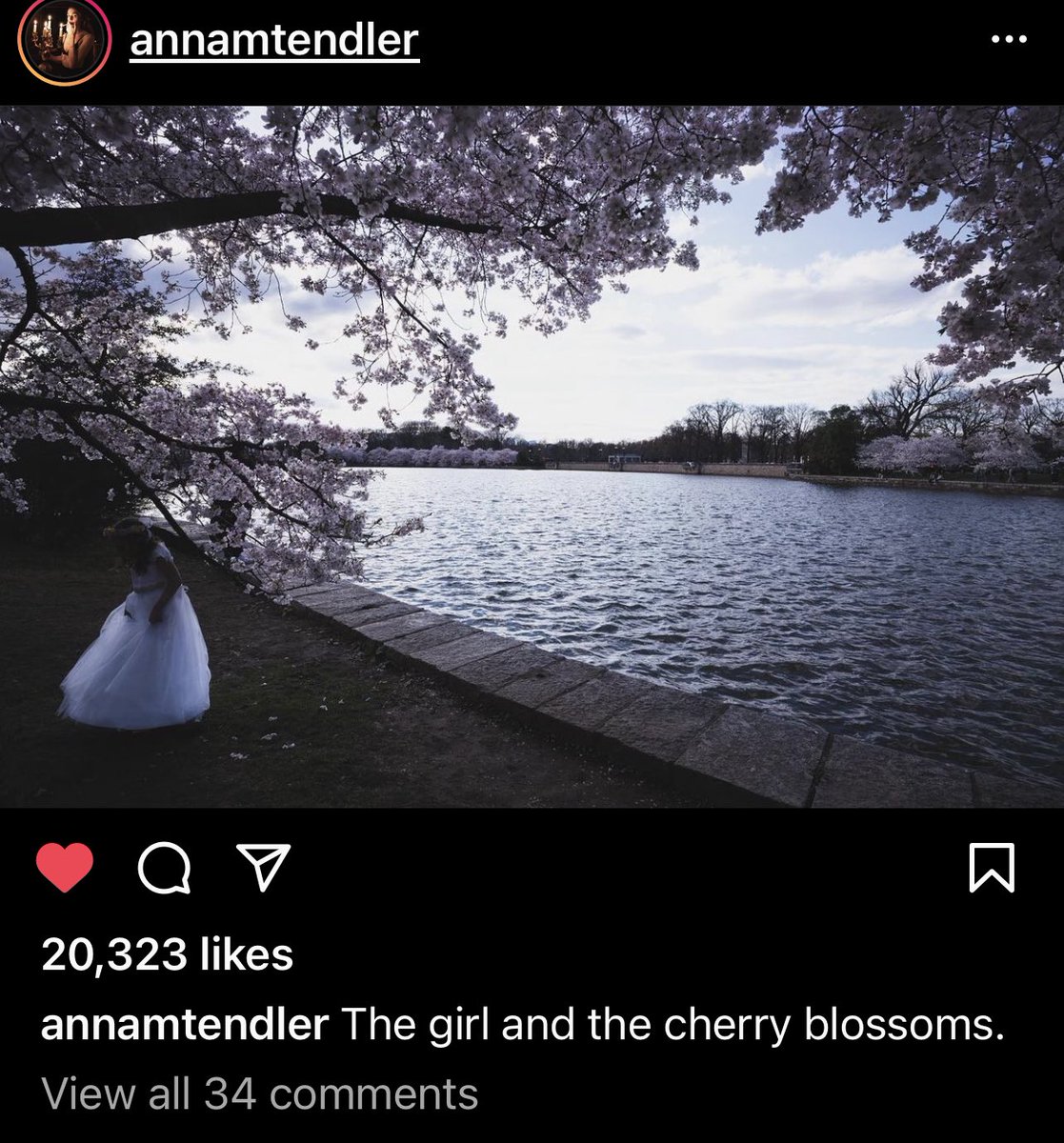 OQBedSharing's tweet photo. anna tendler pretending it wasn’t freezing on the day i too pretended it wasn’t freezing https://t.co/OBNectDqp0