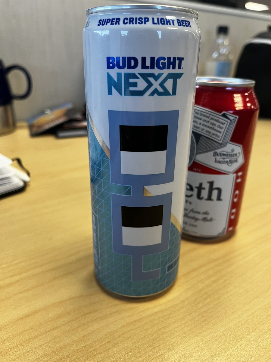 cryptolukeypls's tweet photo. Some awesome Budweiser and Bud Light Next cans from the NFT Beerfest held by Anheuser-Busch in STL yesterday! What a great event it was and got to meet so many NFT people 🍻 https://t.co/gZa3yni6r5