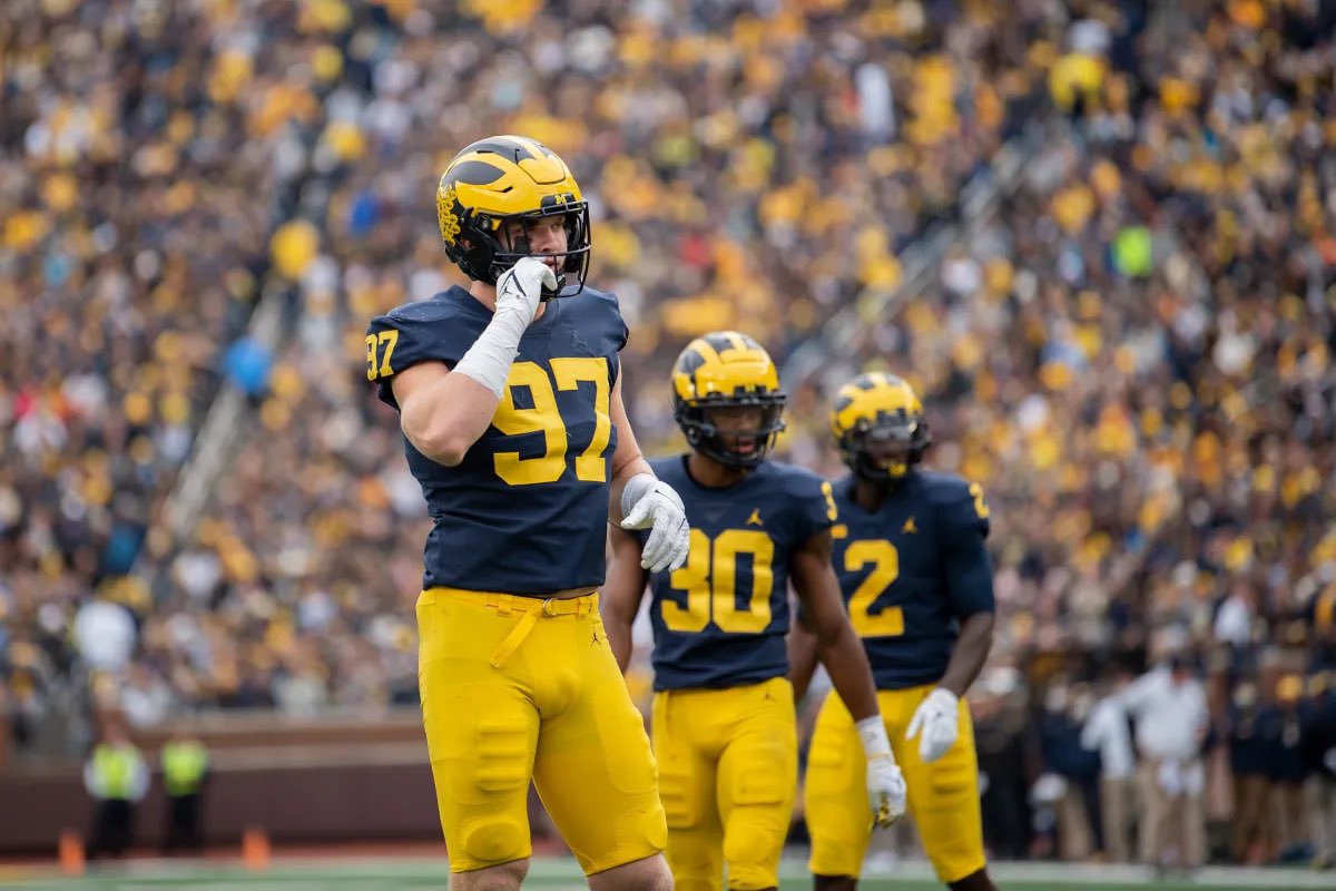 Beyond blessed to have earned an offer from the University of Michigan!! #GoBlue