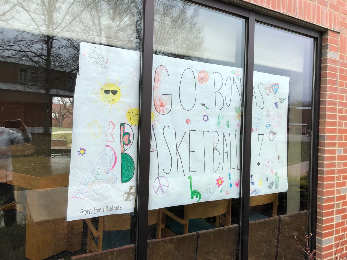 FCSCsbu's tweet photo. Bona Buddies are ready to cheer on the Bonnies this week!! 
This banner was made by Bona Buddies on Thursday and hangs in the Great Room window in the McGinley-Carney Center Franciscan Ministry. #gobonas https://t.co/ZaznhvaqDW