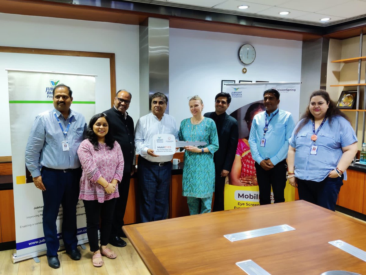 BhartiaJubilant's tweet photo. JBF joined hands with the @VisionSpring for MobilEYES initiative for eye screening & affordable eye glasses for the communities around Gajraula, UP
Today, in the MobilEYES inaugural and key was handed over to Ms Ella Gudwin Global CEO & Mr Anshu Taneja, Head, Vision Spring India https://t.co/uD5FnjBSjs