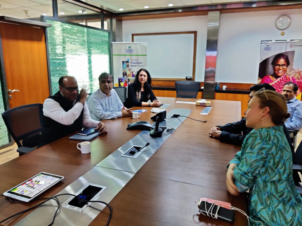 BhartiaJubilant's tweet photo. JBF joined hands with the @VisionSpring for MobilEYES initiative for eye screening & affordable eye glasses for the communities around Gajraula, UP
Today, in the MobilEYES inaugural and key was handed over to Ms Ella Gudwin Global CEO & Mr Anshu Taneja, Head, Vision Spring India https://t.co/uD5FnjBSjs