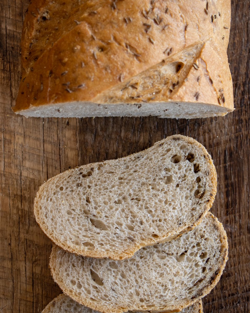 3brothersbakery's tweet image. A slice of heaven! #seededrye